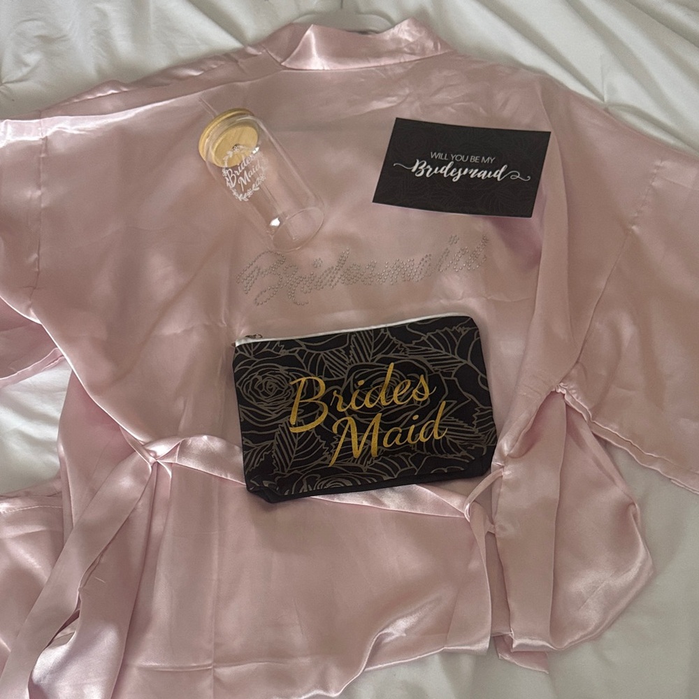 Pink Bridesmaid Robe and accessories